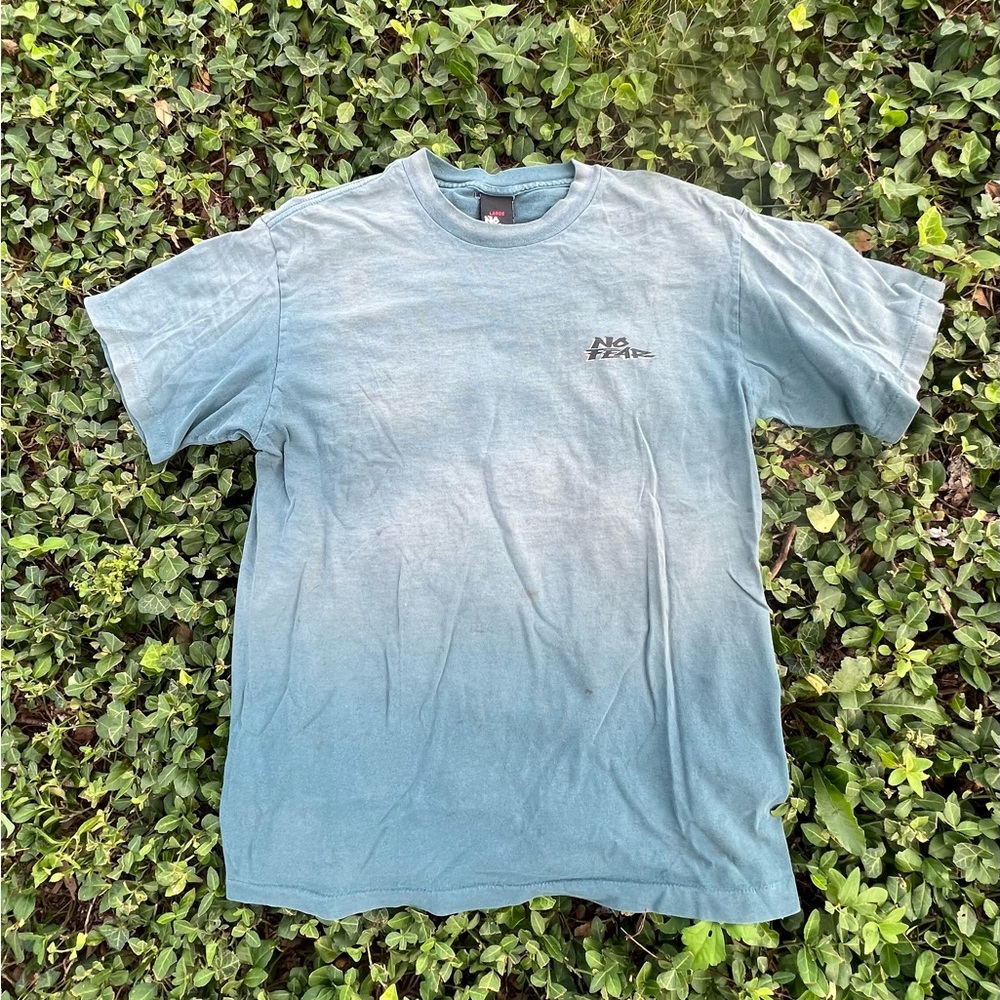 Vintage no fear t shirt size large in fair condition